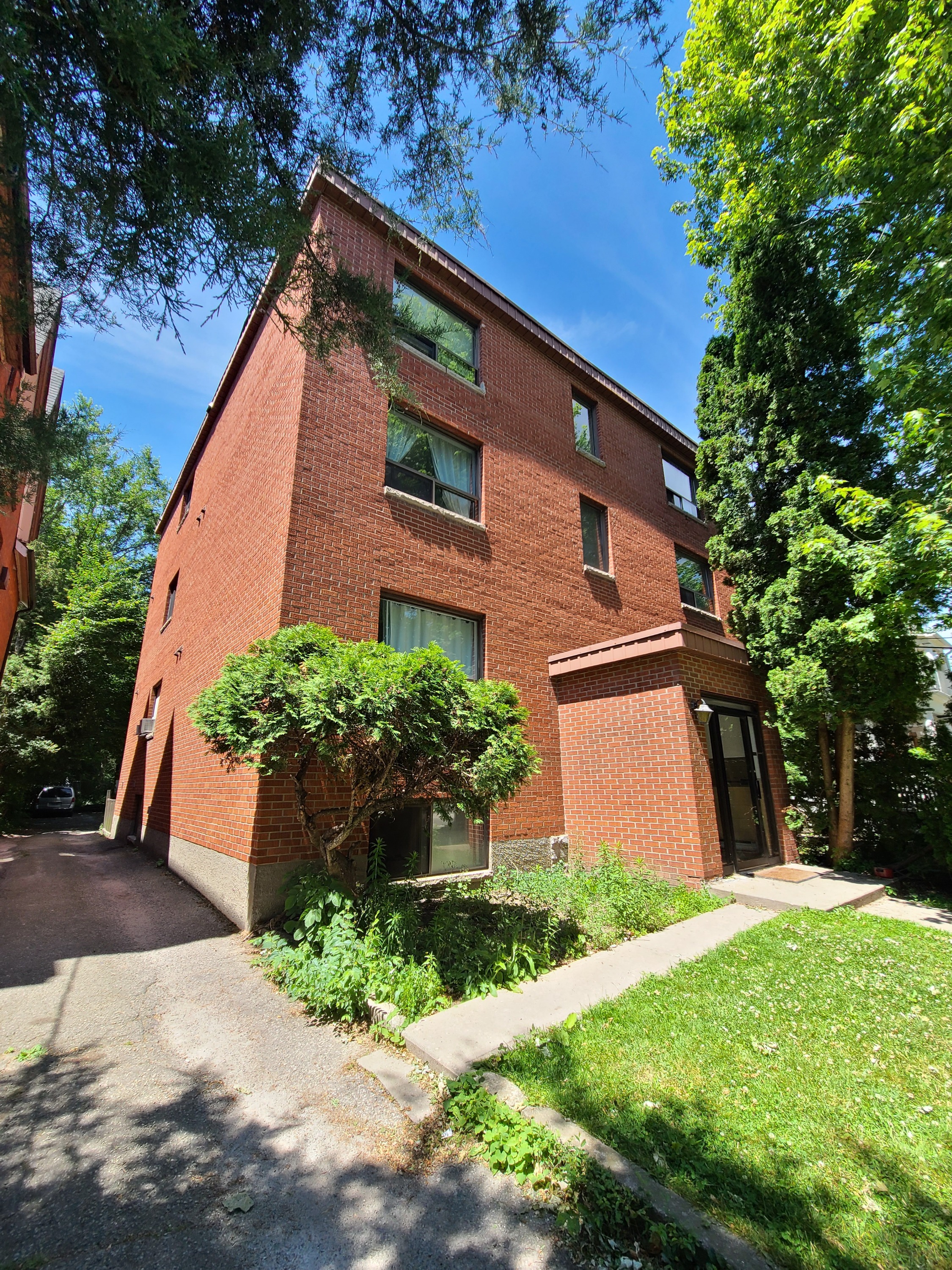 Dowling Ave 12 Unit Conversion